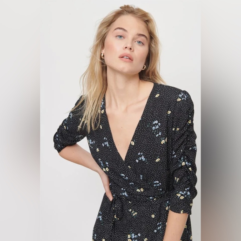 BLACK FLORAL MAXI WRAP DRESS SIZE XS